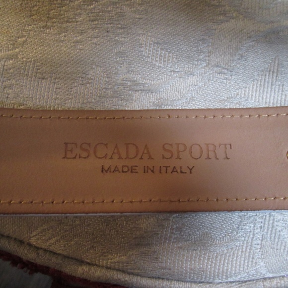 Vtg ESCADA black Leather WOMEN\'S BELT with studs Sz 28 .... Made in GERMANY main image 4